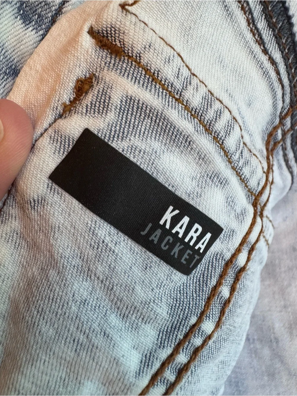 KUT from the Kloth Kara jacket acid wash stretch-cotton denim Size L